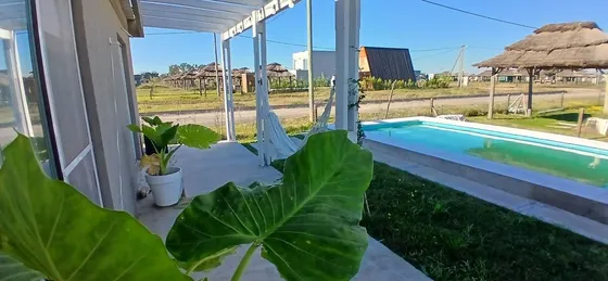 Venta 4 Amb C/pileta A Estrenar (permuta) G.rodrig