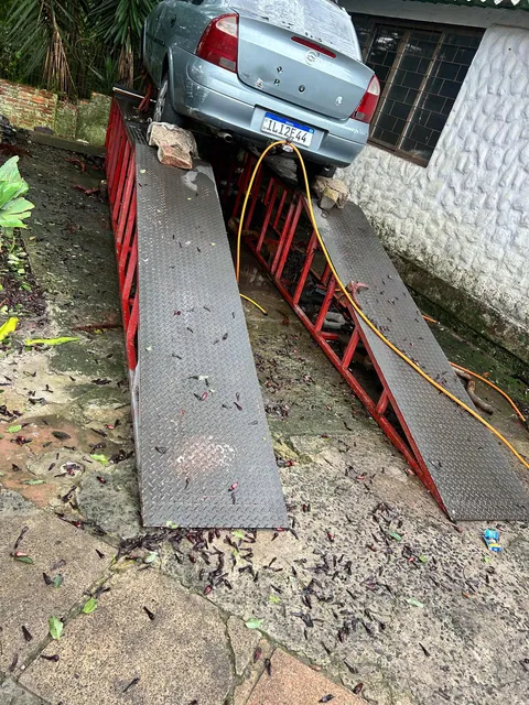 Vende Se Aparelhos De Geometria Balanceamento Maq Des Pneus