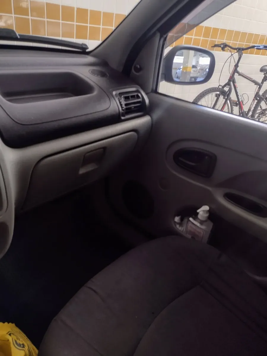 Renault Clio 2006 1.0 8v Authentique 5p — foto 10