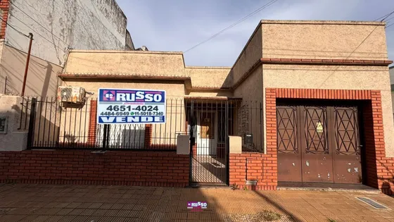 Venta Casa 3 Ambientes Con Cochera Ramos Mejia