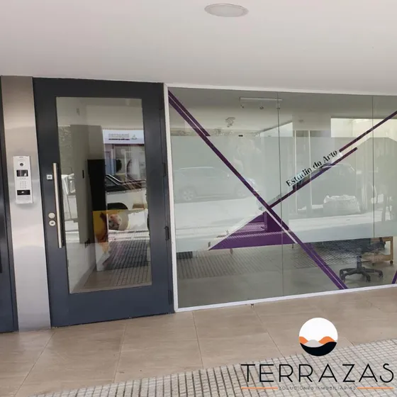 Venta Oficina Con Patio Interno A 12 Cuadras De La Avenida Argentina- Centro Neuquen Capital  