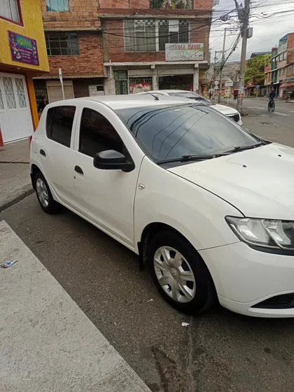 Renault Sandero 1.6 Authentique