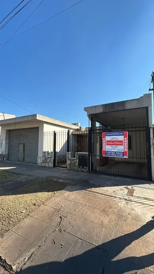 Venta Casa 3 Dormitorios Ituzaingó Norte Con Cochera