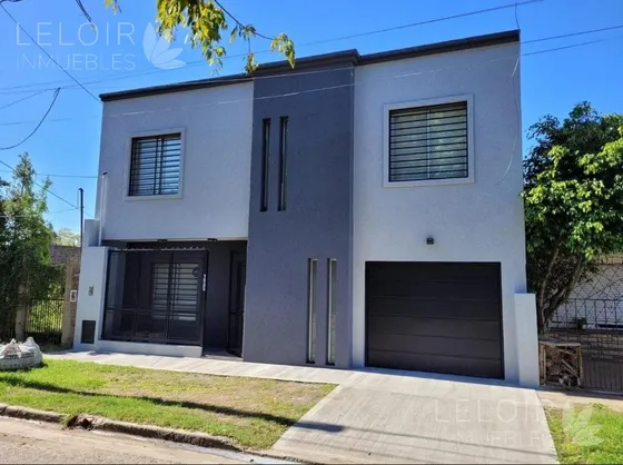 Casa En Venta 4 Amb En Ituzaingo Norte