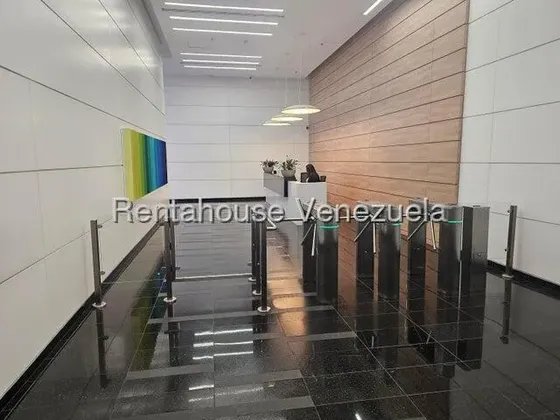 Oficina En Venta Ubicada En Las Mercedes - Luxor Cod. 26-6536