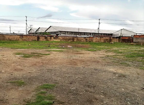 329136 Am - Venta Terreno - Av. Bolívar Los Guayos - 5.634 M2