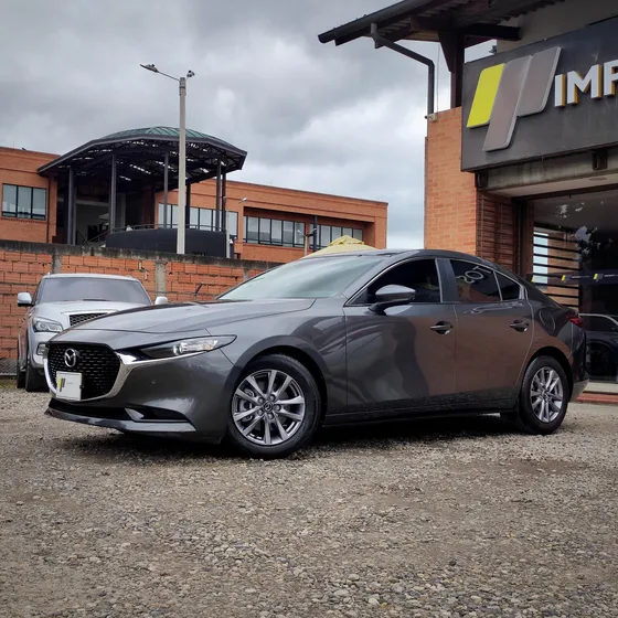 Mazda 3 2.0 Touring At Hibrido Ligero - Mhev