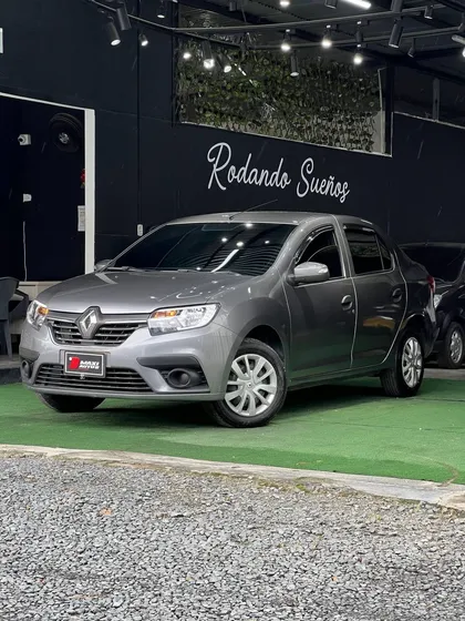 Renault Logan 1.6 Authentique / Life