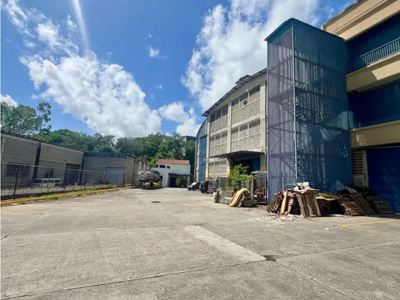 En Alquiler Galpon 2.200m2 Zona Industrial Cloris. Guarenas - Miranda