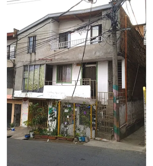 Venta Edificio Con 5 Apartamentos Barrio San Javier Medellín
