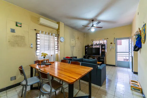 Ph De 2 Dormitorios Con Patio En Venta Acepta Auto