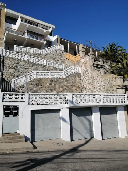 Casa Con Vista Panorámica A La Bahía | Valparaíso