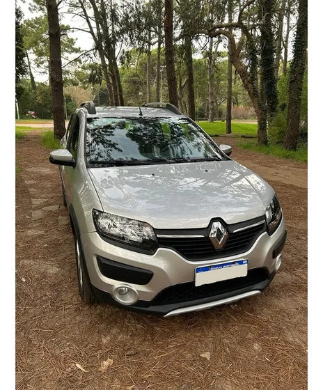 Renault Sandero Stepway 1.6 Privilege 105cv