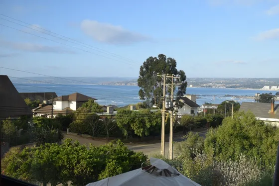 Vende Hermosa Y Acogedora Casa Con Maravillosa Vista Al Mar