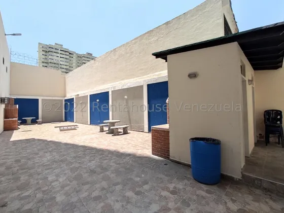 Pehthouse Duplex En Venta Con Hermosa Terraza 227 Metros Exclusivo Edificio Sweda Palace Nuevo Pozo De Agua Maletero Planta Electrica Estef 23-3143