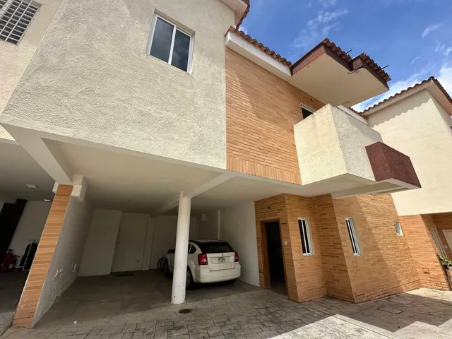 Casa En Venta En El Trigal Sur, Valencia 284475 Lz