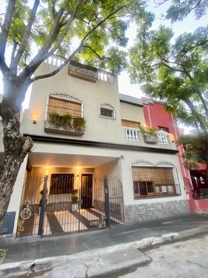 Casa En Venta En Liniers