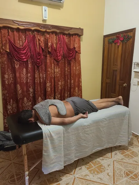 Masajes Y Terapias (fisioterapia)