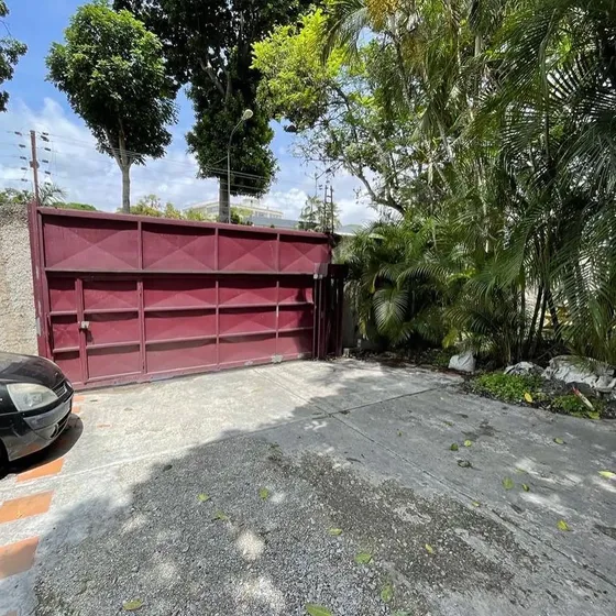 En Venta Casa En Country Club / Chapellin