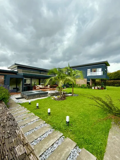 Casa Para Venta En Rionegros Sector Llanogrande