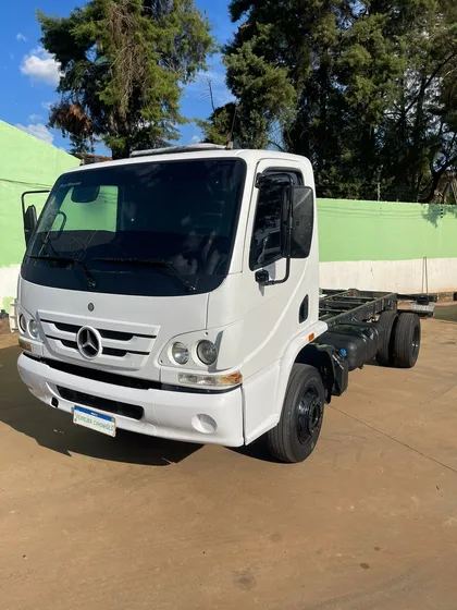 Caminhão Accelo 1016 3/4 Toco Chassis 
