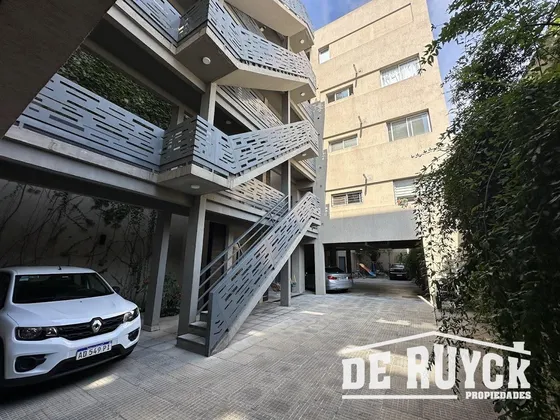 4 Ambientes Con 2 Cocheras, Apto Credito