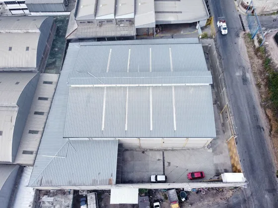 Amplio Y Moderno Galpón Industrial En Venta. 25-20105 Ec