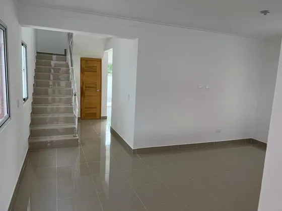 Vendo Casa En San Isidro 2 Nieveles Nuevas 