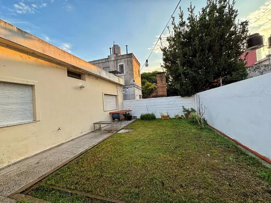 Venta Casa Dos Dormitorios San Lorenzo