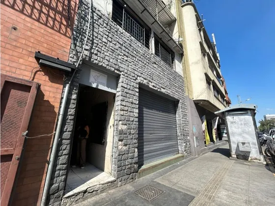 Vendo Local/fondo Panadería 480m2 Parque Carabobo 7110