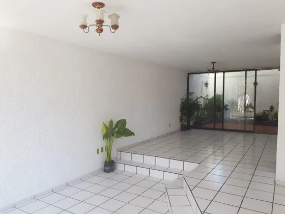 Hermosa E Iluminada Casa En Condominio, A 10 Min. De Prepa 1 Del Mb