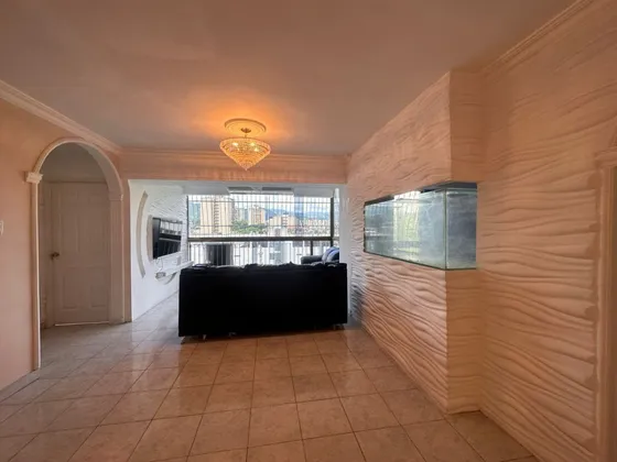 Hermoso Apartamento Remodelado Y Amoblado En Charallave, En Pleno Centro. (a.v)