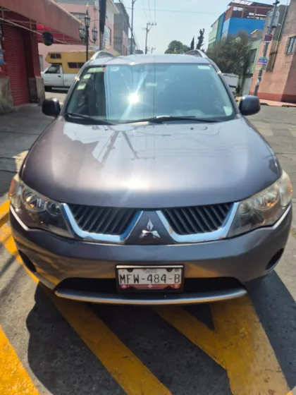 Mitsubishi Outlander 3.0 Xls Mt