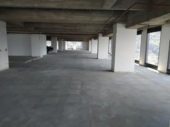 Oficina En Arriendo/venta En Chico Norte. Cod A1005056