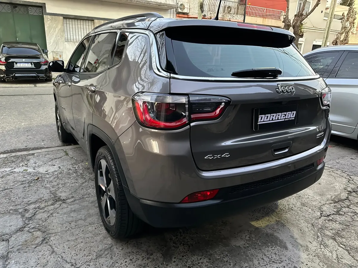 Jeep Compass 2.4 Longitude Plus 4X4517853793454673928