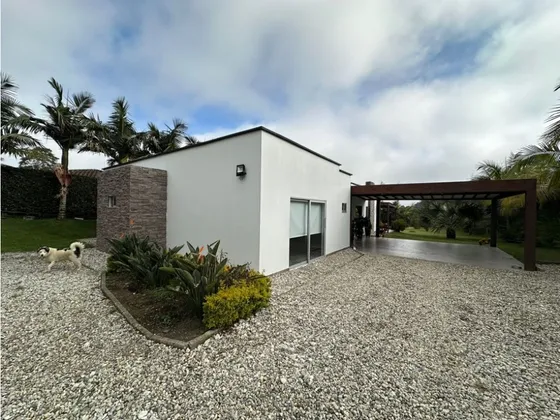Casa Para Renta En Llanogrande Pontezuela