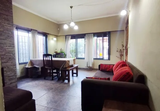 Venta Casa 4 Ambientes Burzaco