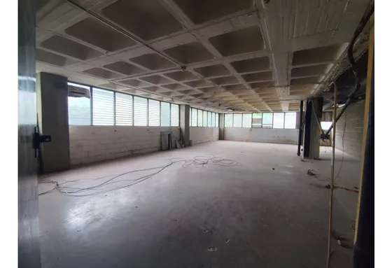 Alquilo Planta Industrial 270m2 Boleíta Norte 1242