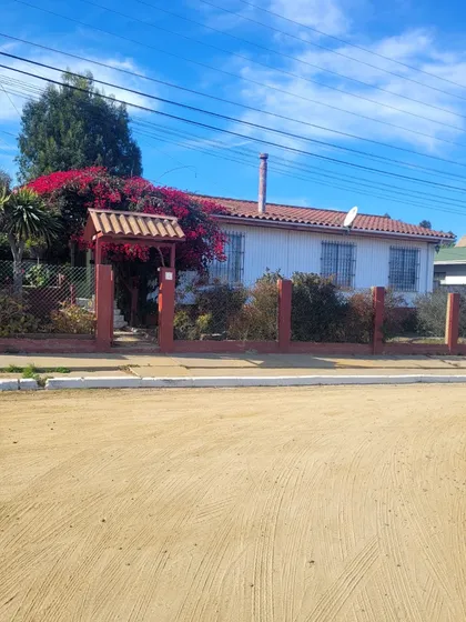 Linda Propiedad Ubicada En Av. Las Parcela Mirasol Algarrobo