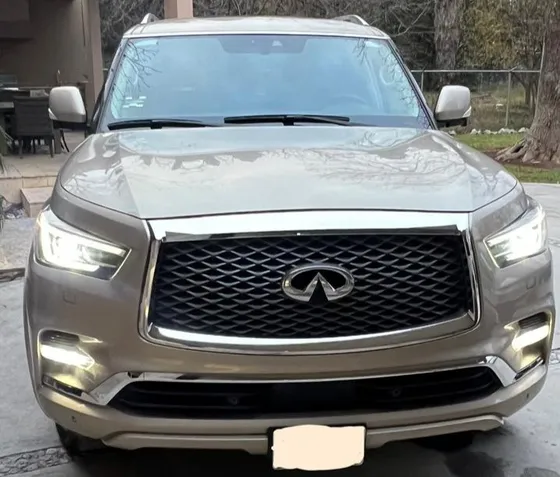 Infiniti Qx80 5.6l Perfection 8 Pasajeros At
