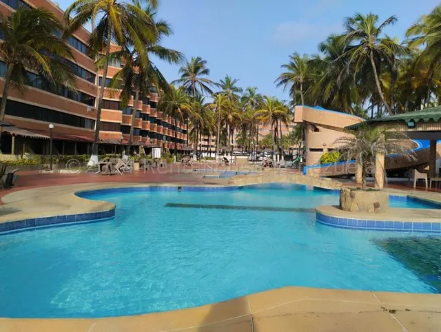 Yonny Silva Rentahouse Vende Apartamento Vacacional En Portofino Tucacas Rcys 25-5250