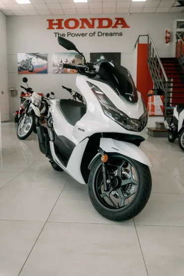 Honda Pcx 160 Blanca 0km 2025 - Honda Resonancias