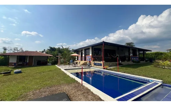 Venta Casa Campestre Condominio Montenegro - Uso Turistico