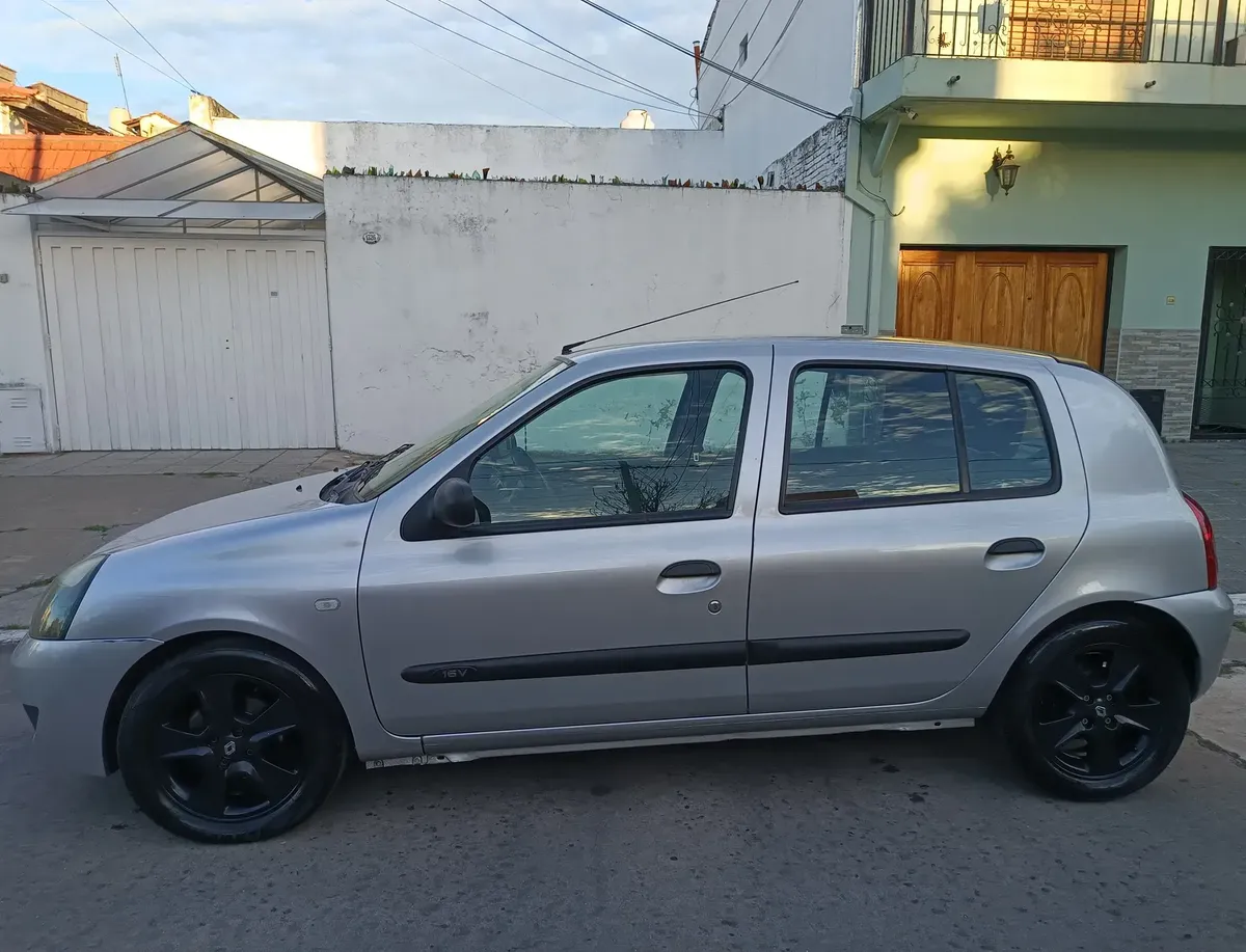 Renault Clio 1.2 Pack Plus