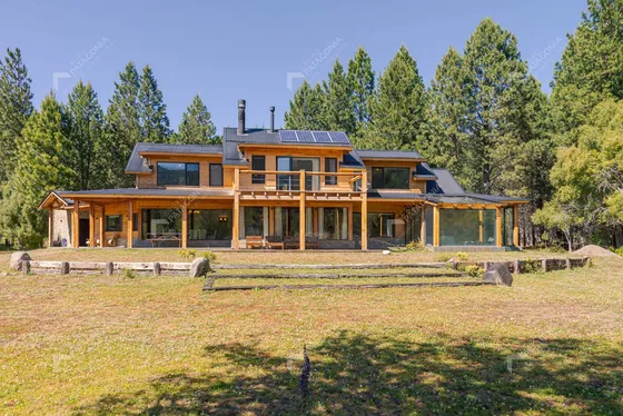 Casa En Venta En Orillas Del Caleufu, San Martín De Los Andes, Meliquina, Neuquén, Patagonia Argentina