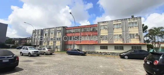 Dennymar, Alquila Espectacular Apartamento En Increible Zona De Cabudare Dispone De 4 Habitaciones 2 Baños Con Todos Los Servicios Basicos Operativos B5a23319                                          