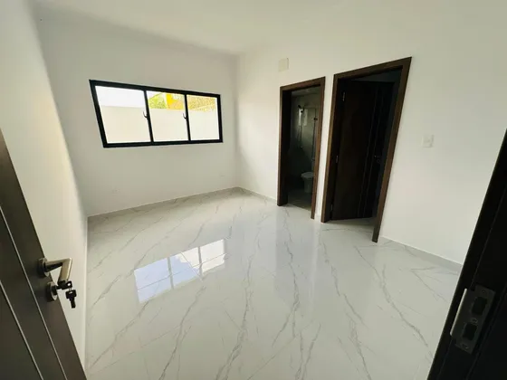 Vendo Primer Nivel Con Patio En Prado Oriental, San Isidro