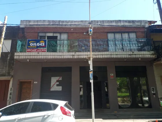 Venta Galpón-local 220m² C/piso 4 Amb.   En Ramos Mejia