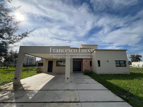 Casa En Venta 4 Ambientes Solar De Álvarez