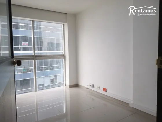 Oficina En Arriendo En El Poblado. Cod A775158